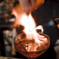 906 Lounge
