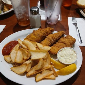 Chowder Bowl - Chicken strips and fries. - Seafood Near Me - Newport, Oregon