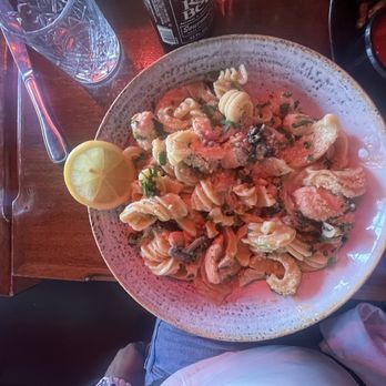 Sharps Roasthouse - American Near Me - SeaTac, Washington