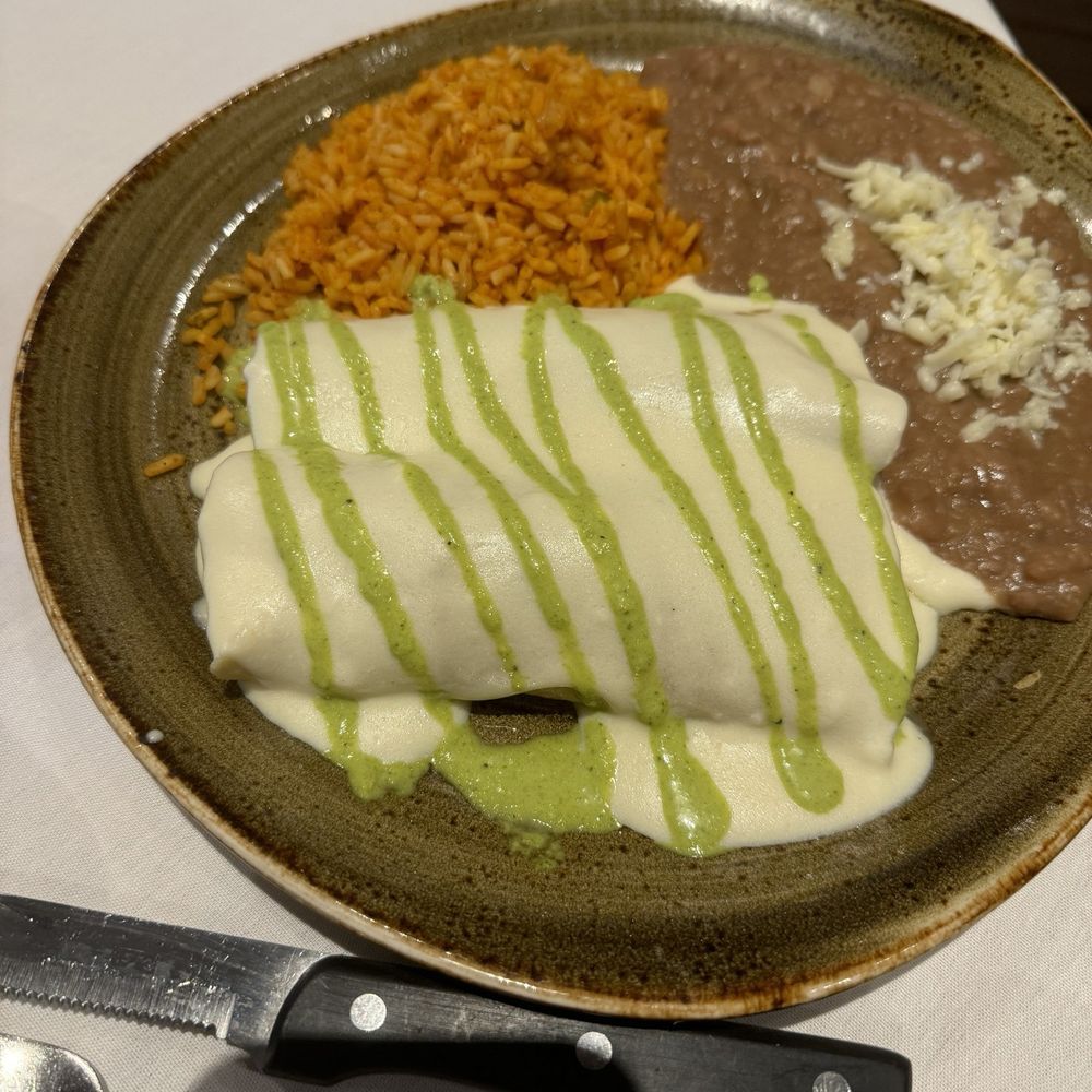 Cantina Laredo - Chicken enchiladas - Mexican Near Me - Jacksonville, Florida Cantina Laredo - Chicken enchiladas - Mexican Near Me - Jacksonville, Florida