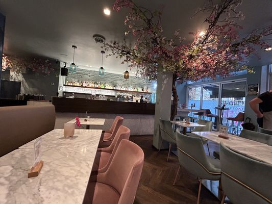Chinaski Studio & Bar by null