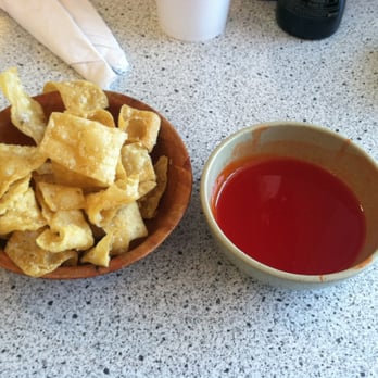 Mya's Noodle House - Wanton chips with sweet/sour sauce is really good and I haven't found the exact thing at any other restaurant - Chinese Near Me - Chiefland, Florida