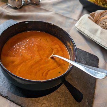 Hotel Eiger - Tomato soup - Hotels Near Me - Mürren, BE