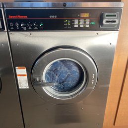 the machine i used and didn't work and i had to pay twice because of your incompetent worker