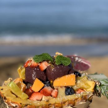 Maui Fruit Ninja - Acai Bowl in a pineapple - Acai Bowls Near Me - Lahaina, Hawaii Maui Fruit Ninja - Acai Bowl in a pineapple - Acai Bowls Near Me - Lahaina, Hawaii
