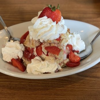Stellas Pizzeria 2 - Strawberry Shortcake - Pizza Near Me - Athens, New York