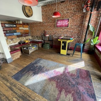Hostel Fish - Hostels Near Me - Denver, Colorado