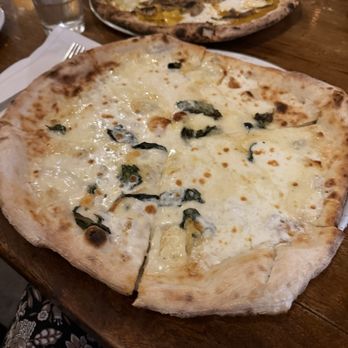 Trattoria Zero Otto Nove - The most delicious 4 cheese pizza! - Italian Near Me - Bronx, New York Trattoria Zero Otto Nove - The most delicious 4 cheese pizza! - Italian Near Me - Bronx, New York