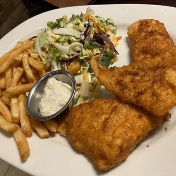 Houlihan's - Fish and chips - Bars Near Me - Paramus, New Jersey