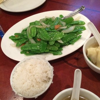 Sun Wah Bar-B-Que - Snow peas that come with rice. - Barbeque Near Me - Chicago, Illinois Sun Wah Bar-B-Que - Snow peas that come with rice. - Barbeque Near Me - Chicago, Illinois