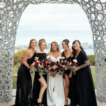 Petals by Rachel - Bride and bridal party bouquets - Floral Designers Near Me Petals by Rachel - Bride and bridal party bouquets - Floral Designers Near Me