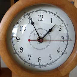 Look kids...it's 4 minutes before 2!!!