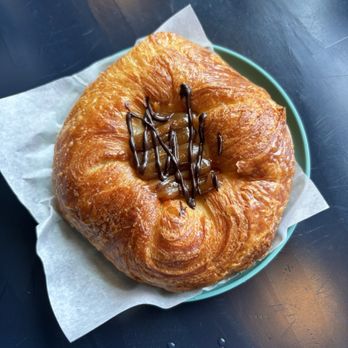 Dos Hermanos Bakery - Chocolate & caramel pastry - Bakeries Near Me - Portland, Oregon Dos Hermanos Bakery - Chocolate & caramel pastry - Bakeries Near Me - Portland, Oregon