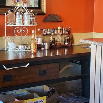 Le Croissant Cafe - Devor - Coffee & Tea Near Me - Burlingame, California Le Croissant Cafe - Devor - Coffee & Tea Near Me - Burlingame, California