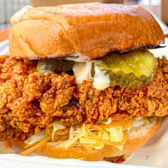 Chen Chens - Hot chicken sandwich - Chicken Shop Near Me - Toronto, Ontario Chen Chens - Hot chicken sandwich - Chicken Shop Near Me - Toronto, Ontario