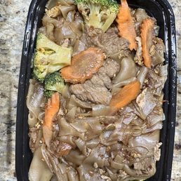 Pad See Ewe (Beef)