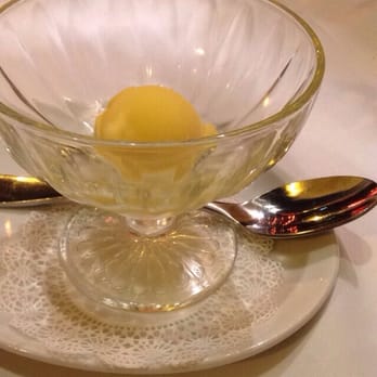 Rosebud on Rush - Half order of mango gelato - Italian Near Me - Chicago, Illinois