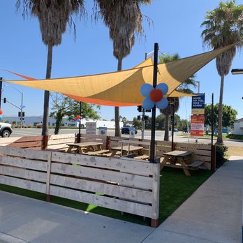Shell - Outdoor patio with turf! - Gas Stations Near Me - San Diego, California