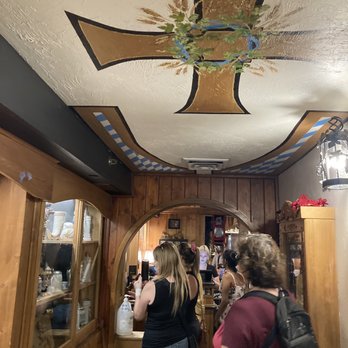 Andreas Keller German Restaurant - Even the ceilings - German Near Me - Leavenworth, Washington Andreas Keller German Restaurant - Even the ceilings - German Near Me - Leavenworth, Washington