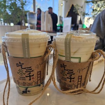 Chicha San Chen - Osthmanthus Oolong and Creamy Pineapple Tart - Bubble Tea Near Me - Daly City, California