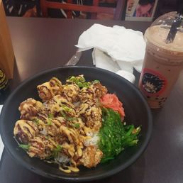 Fried chicken rice bowl Fried chicken rice bowl
