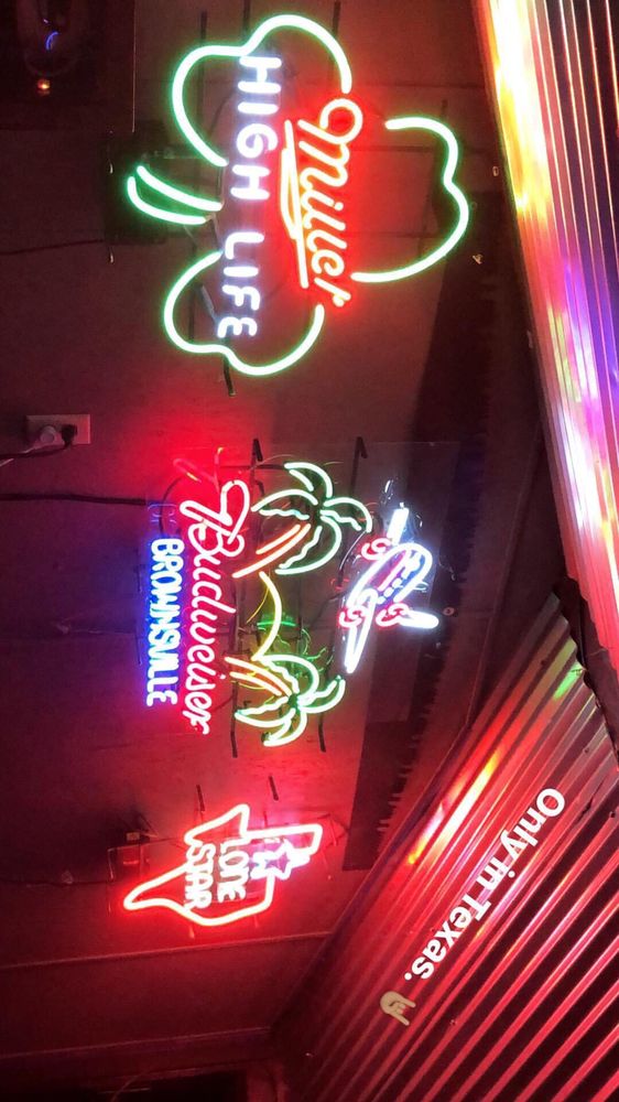 TRAILS END SALOON Updated March 2024 6705 Paredes Line Rd