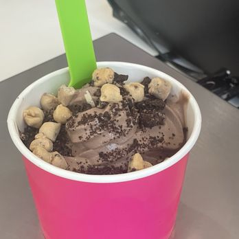 Berry Berry Good - Ice Cream & Frozen Yogurt Near Me - Flowood, Mississippi