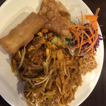 Royal Jasmine Thai Restaurant - Chicken pad Thai. - Thai Near Me - Goodyear, Arizona Royal Jasmine Thai Restaurant - Chicken pad Thai. - Thai Near Me - Goodyear, Arizona