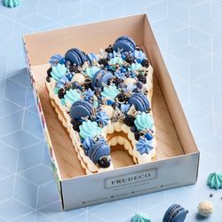 Frudeco - TOOTH SHAPE CAKE