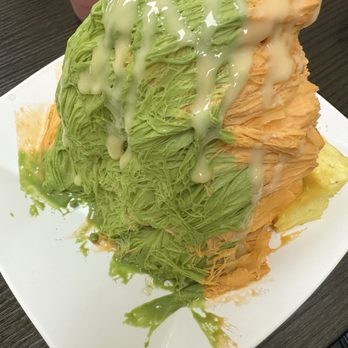 Frostcity - Green Tea Thai Tea combo - Desserts Near Me - Honolulu, Hawaii