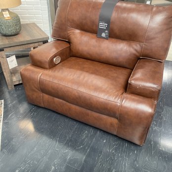 Ashley Store - Power recliner - Furniture Stores Near Me - Palmdale, California