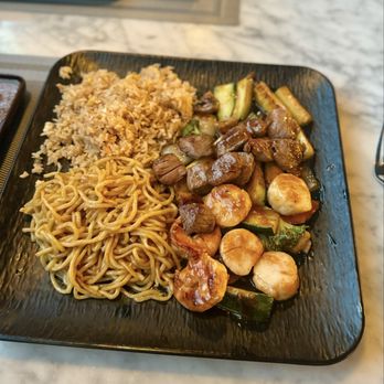 Yang's Asian Bistro - Steak and scallop hibachi - Japanese Near Me - Latham, New York Yang's Asian Bistro - Steak and scallop hibachi - Japanese Near Me - Latham, New York