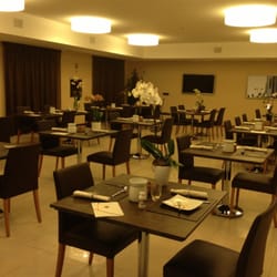 Hotel Napoleon - Dining area