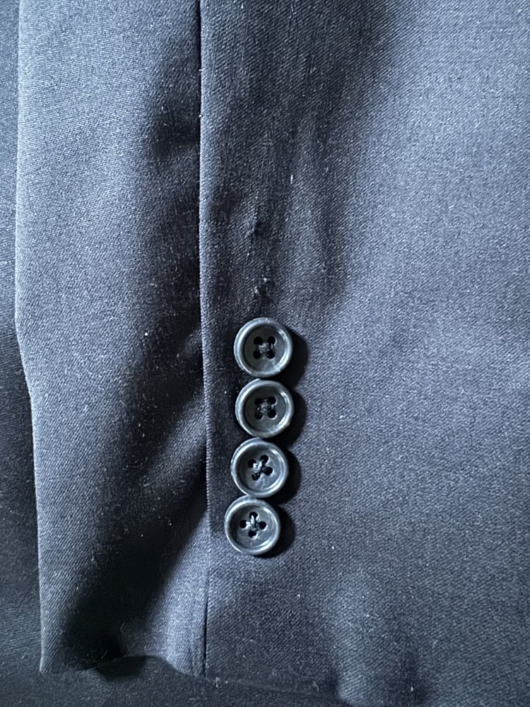 SCISSORS & NEEDLE Updated June 2024 48 Photos & 32 Reviews 690 W