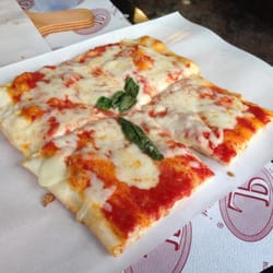 Pizza Luigi