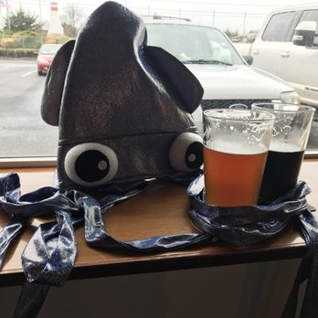 Elk Head Tap Room - American Near Me - Ocean Shores, Washington