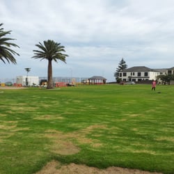 Wattle Reserve - WAAAAAY over there is the table/chair area and the BBQ