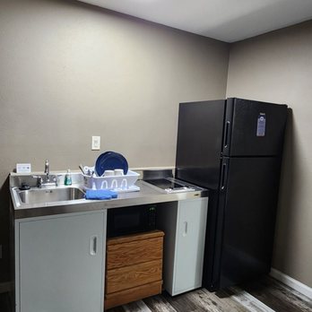 Suburban Extended Stay Hotel - Kitchen area - Hotels Near Me - Cortez, Colorado Suburban Extended Stay Hotel - Kitchen area - Hotels Near Me - Cortez, Colorado