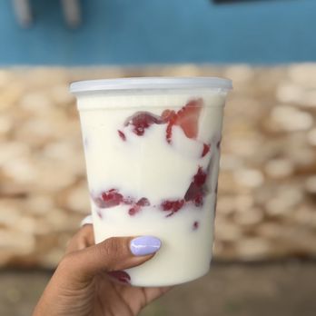 Natural - Fresas con crema (asked for the white cream instead of pink) - Sandwiches Near Me - Anaheim, California