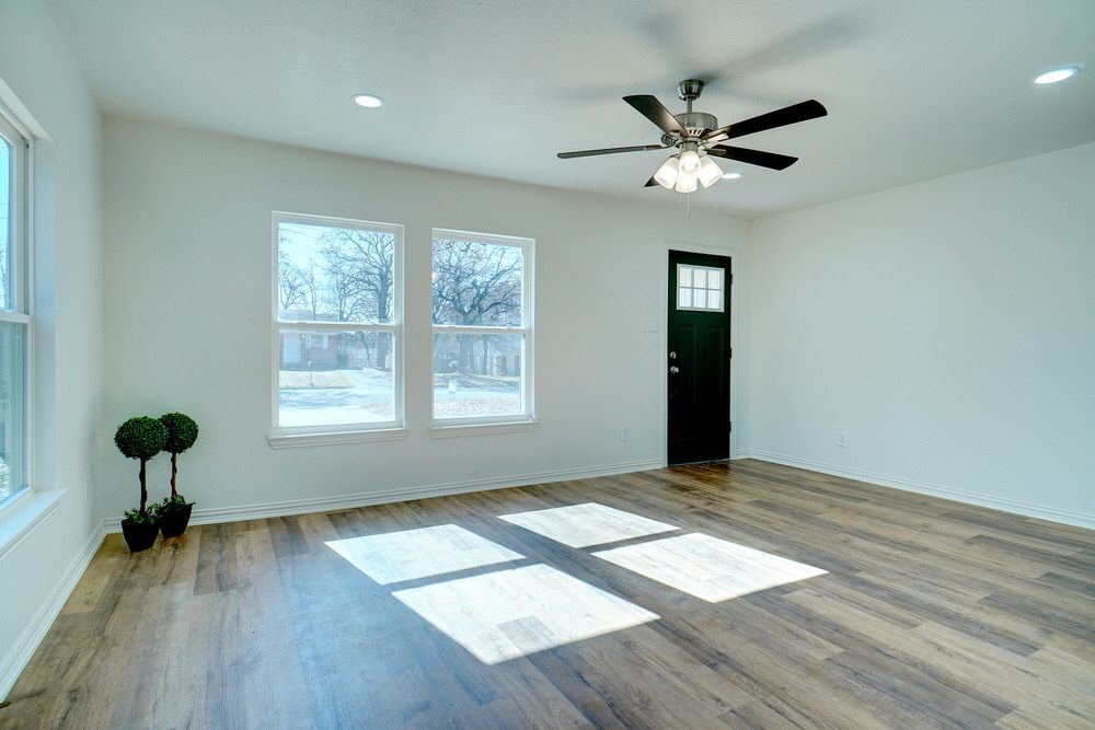 Slide of McEntire Construction Services