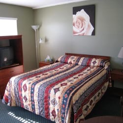 Beach Grove Motel - The Queen Room