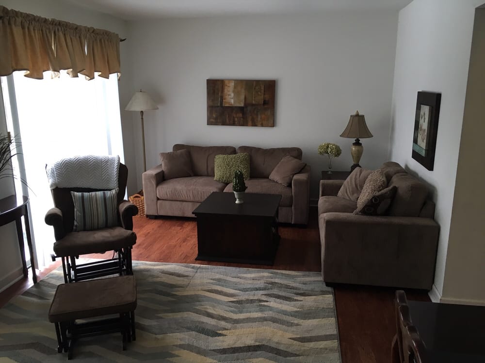 BARRINGTON CORPORATE TOWNHOMES Updated August 2024 Barrington