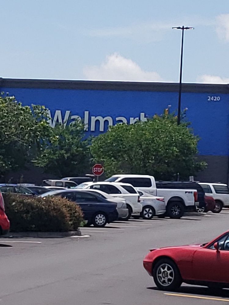 WALMART SUPERCENTER Updated June 2024 14 Photos & 31 Reviews 2420 Supercenter Dr NE