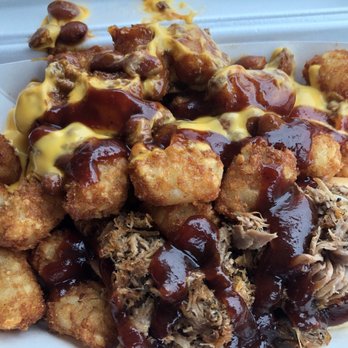 Dave's Dogs - Pulled pork Italian sausage with chili cheese loaded tots - Food Trucks Near Me - Woodbridge, Virginia Dave's Dogs - Pulled pork Italian sausage with chili cheese loaded tots - Food Trucks Near Me - Woodbridge, Virginia