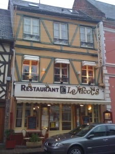 Le Nicol's by null