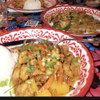 Kai Yang - Chicken Pad Kee-Mow, Pineapple Chicken - Thai Near Me - Montclair, New Jersey