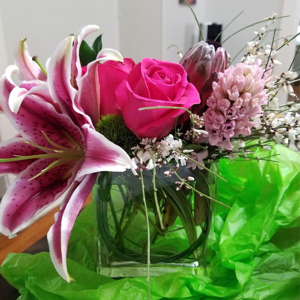 Beyond The Vine Flowers and Home Decor - Home Decor Near Me - Omaha, Nebraska