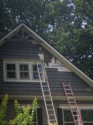 Roofing Remedies Logo