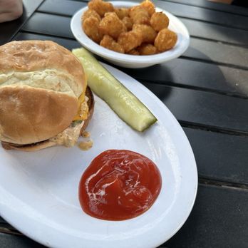 Happy Burger Diner - Kids cheeseburger with tater tots - Diners Near Me - Mariposa, California Happy Burger Diner - Kids cheeseburger with tater tots - Diners Near Me - Mariposa, California