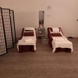 Oriental Massage - Foot Spa area